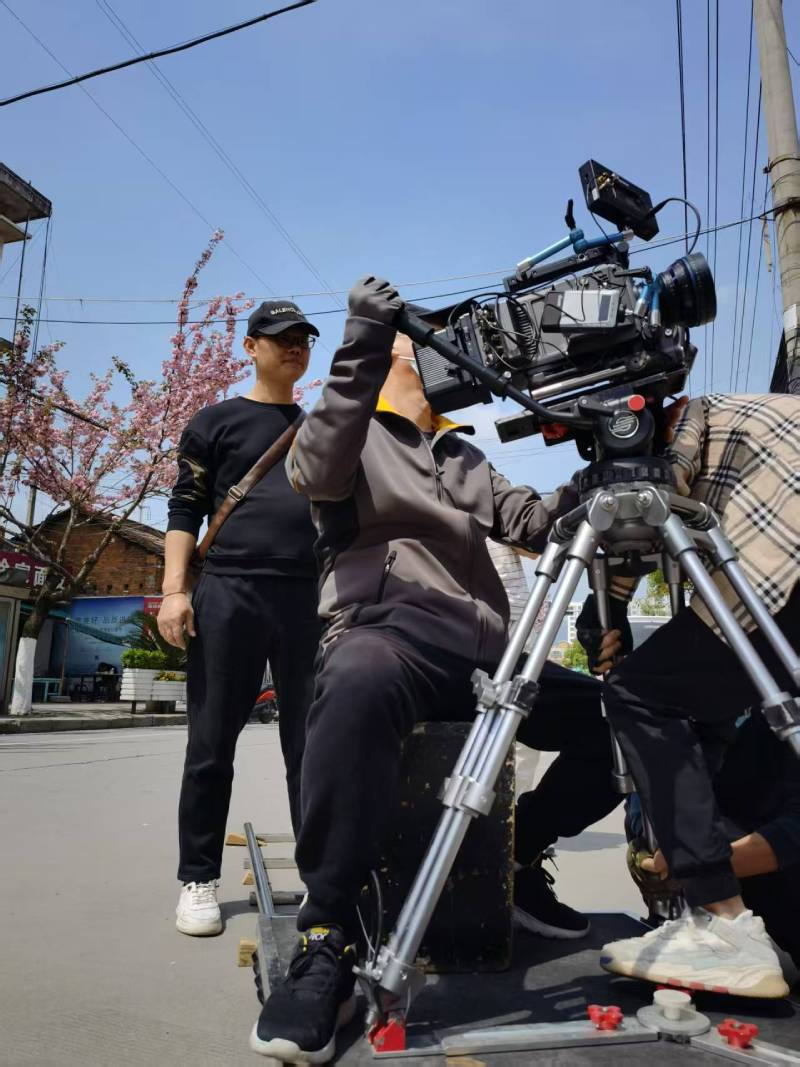 原平市广告片拍摄：快消品牌爆款之选，网感内容适配社媒传播！