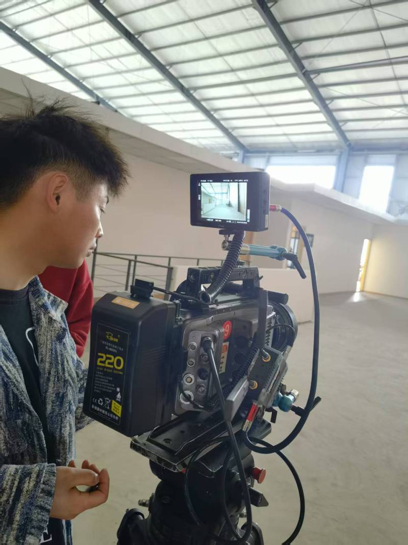 创新驱动，智领未来——原平市TVC与广告片拍摄制作的创新实践